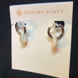 Kendra Scott Huggie Earrings *NEW*